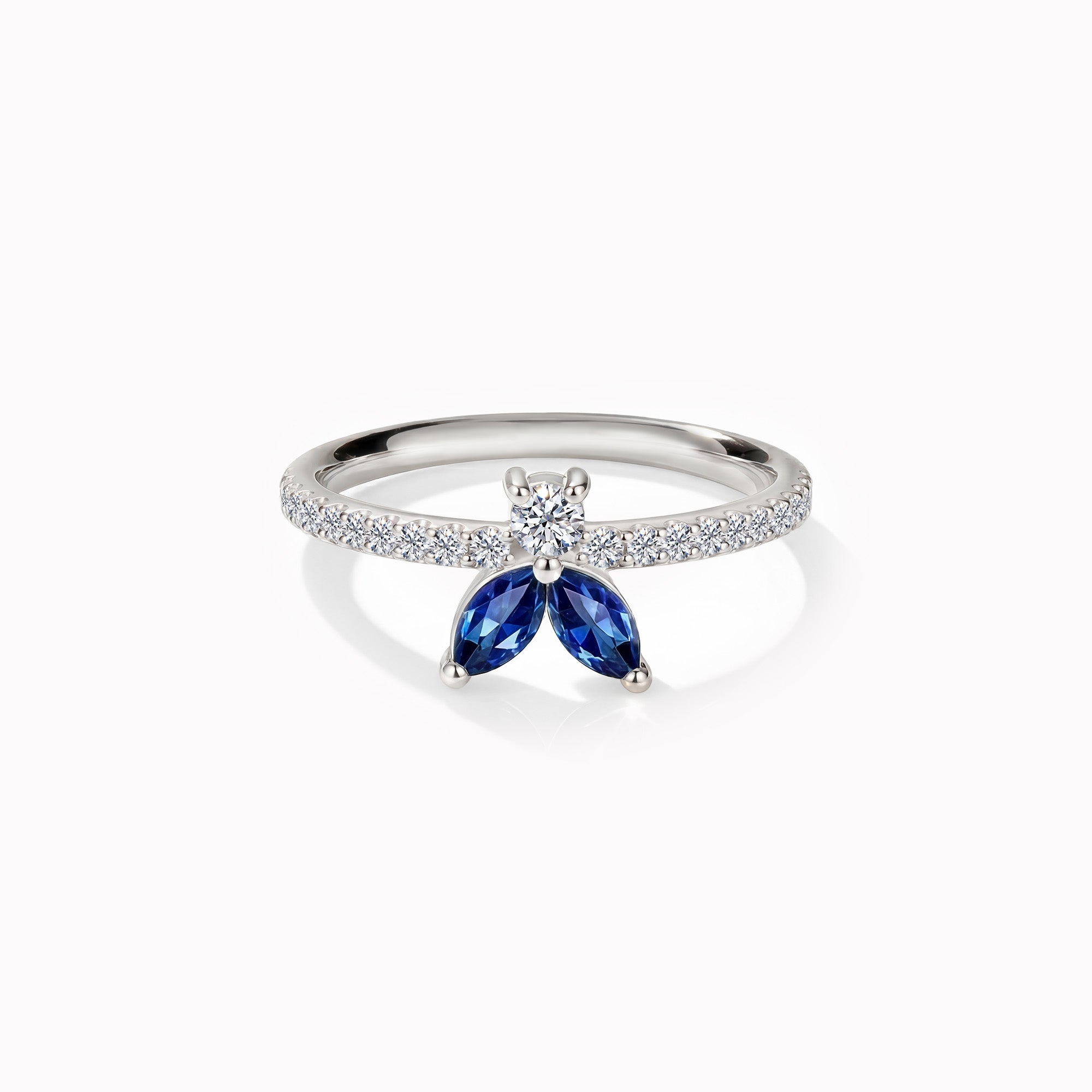 The Fancy Little Bee Saphir bleu - White Gold 18k