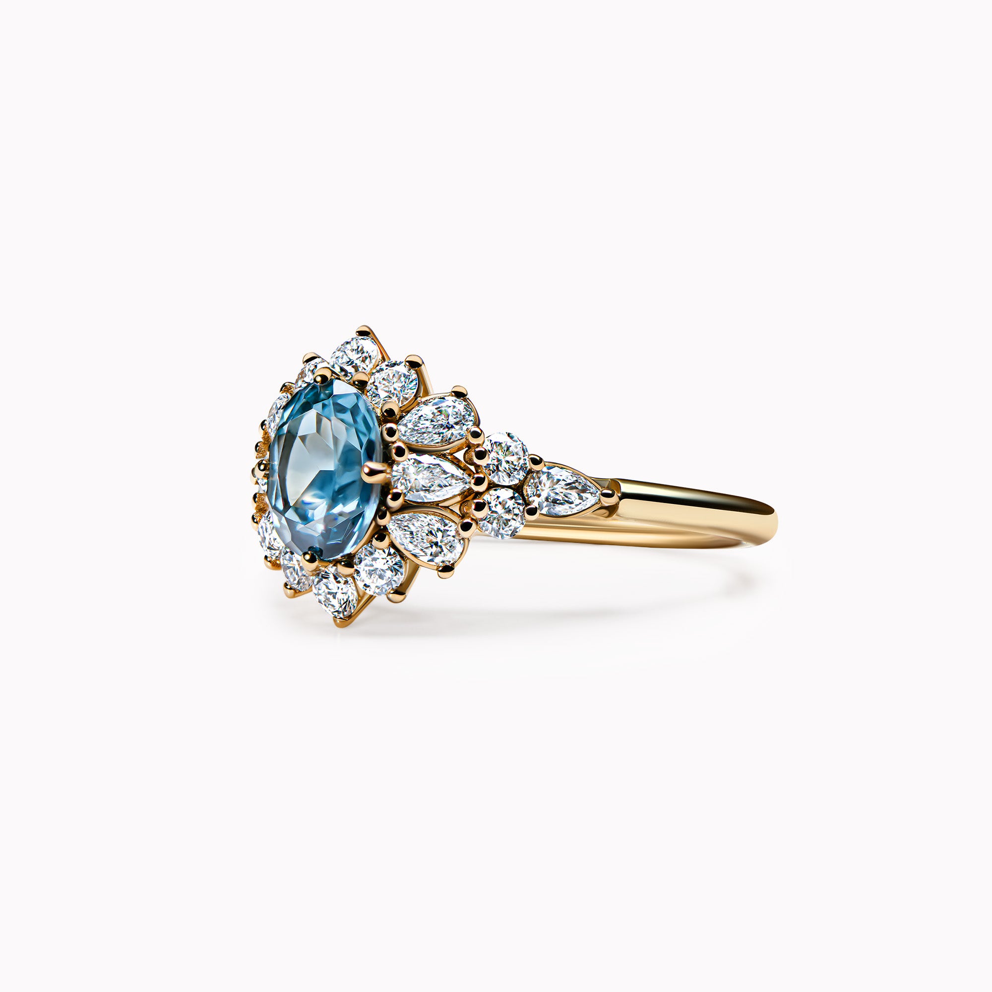 The fantastic Blooming Flower Oval - Yellow Gold 18k