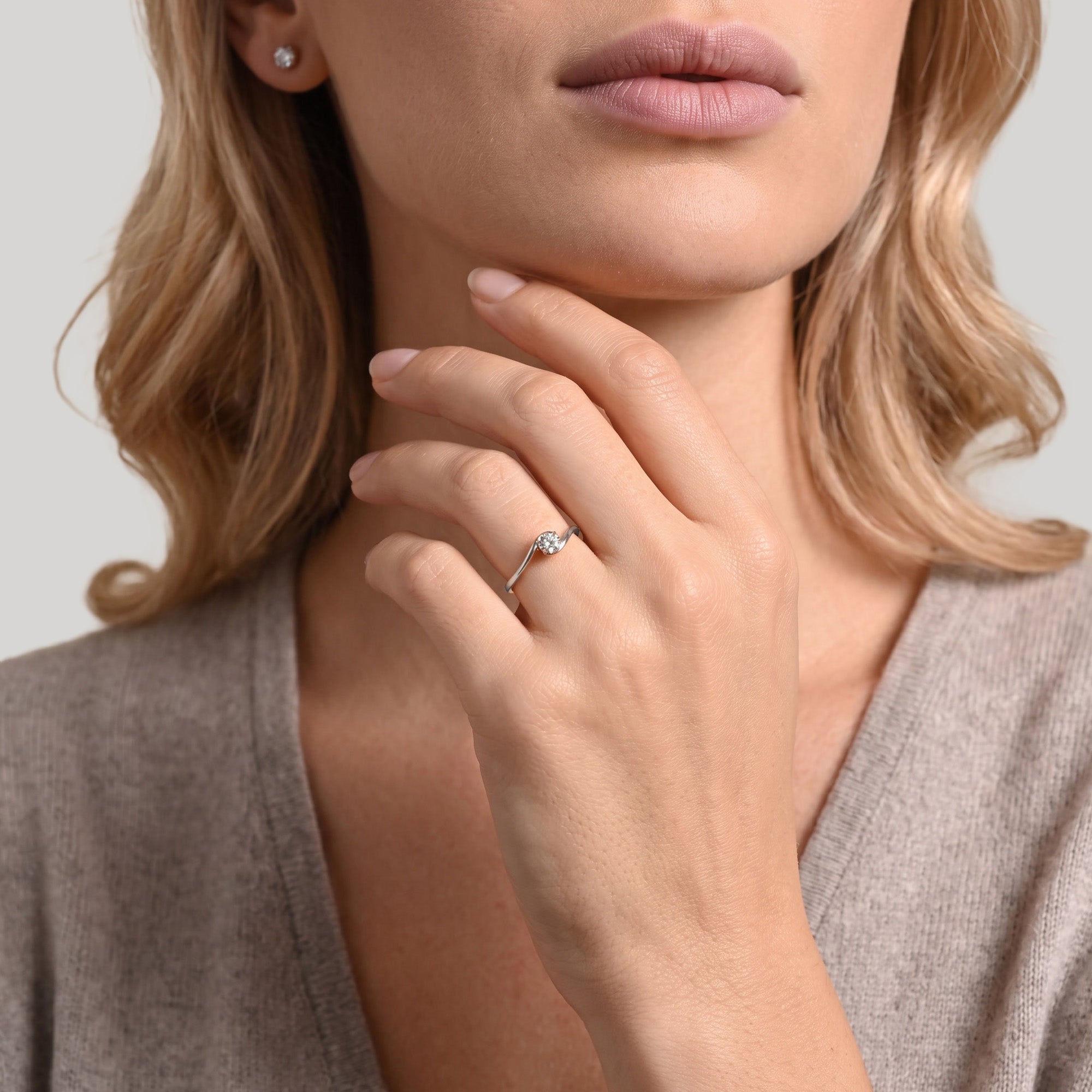 Un Petit Twist – 0.25 ct – 18k white gold