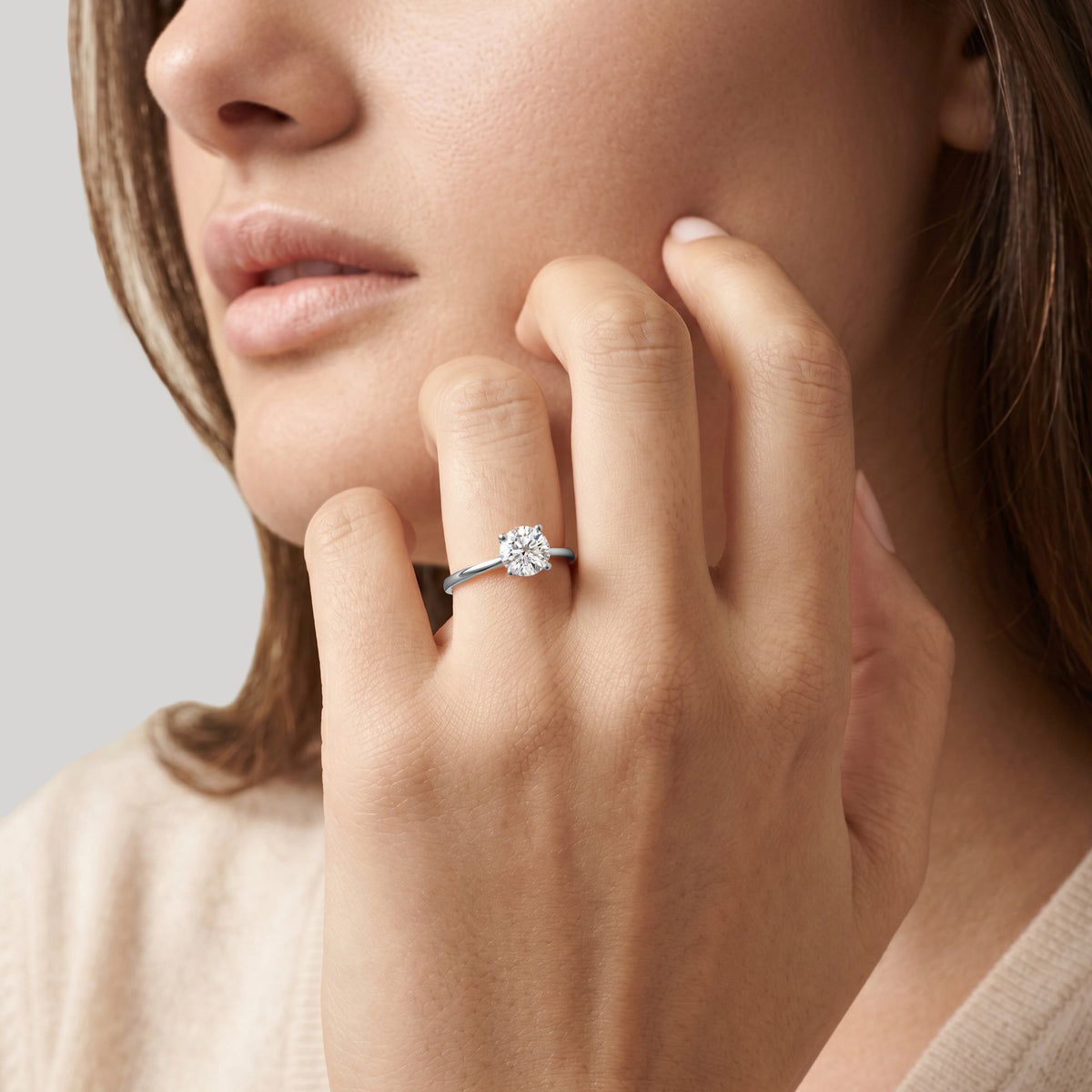 The V-Shape XL 1.00 Karat - Weissgold 18 K