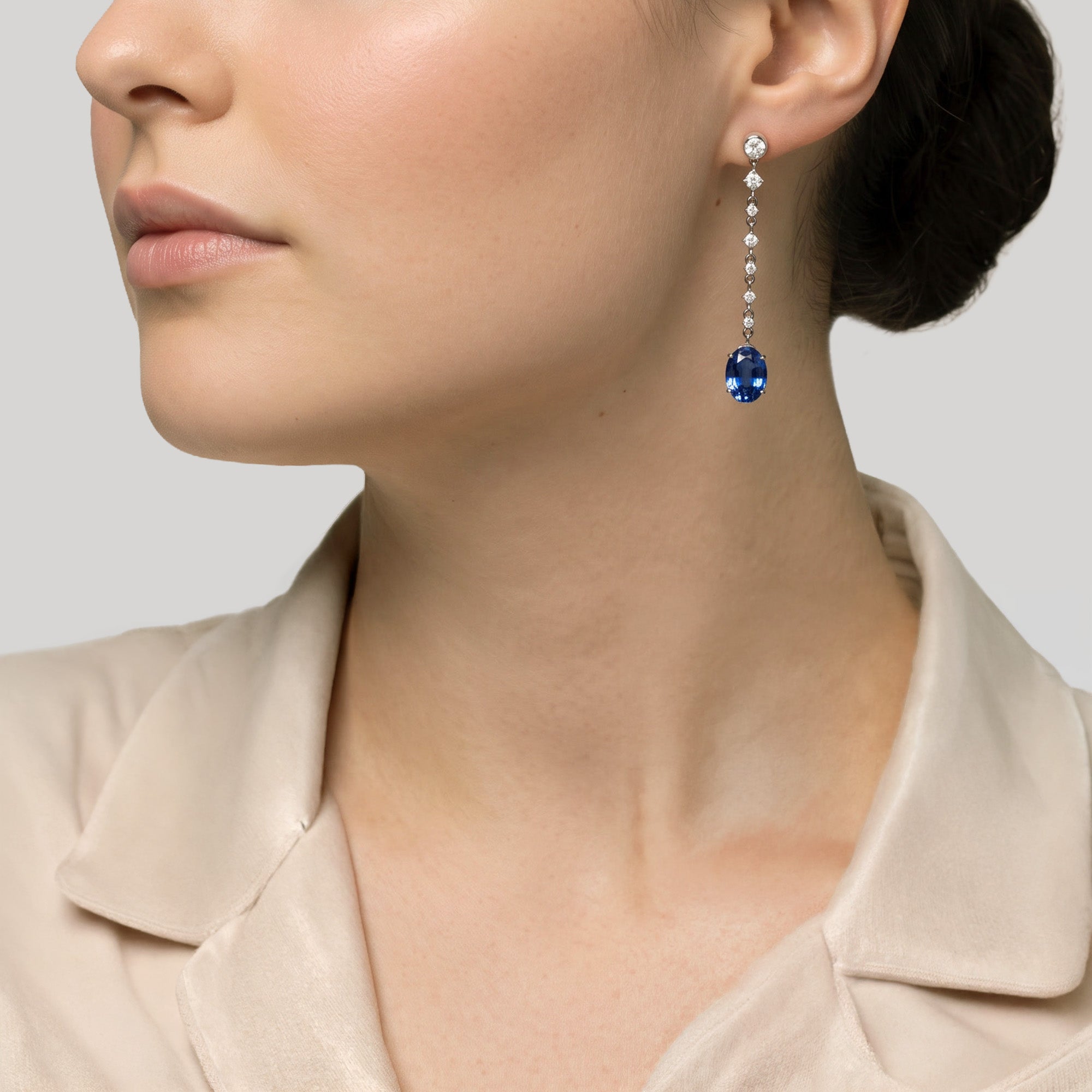 The Blue Lagoon Sapphire – 18k white gold