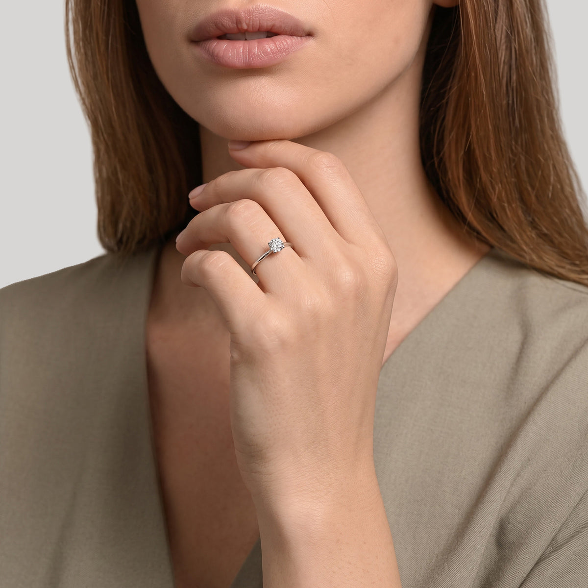 The V-Shape M 0.30 Karat - Weissgold 18 K