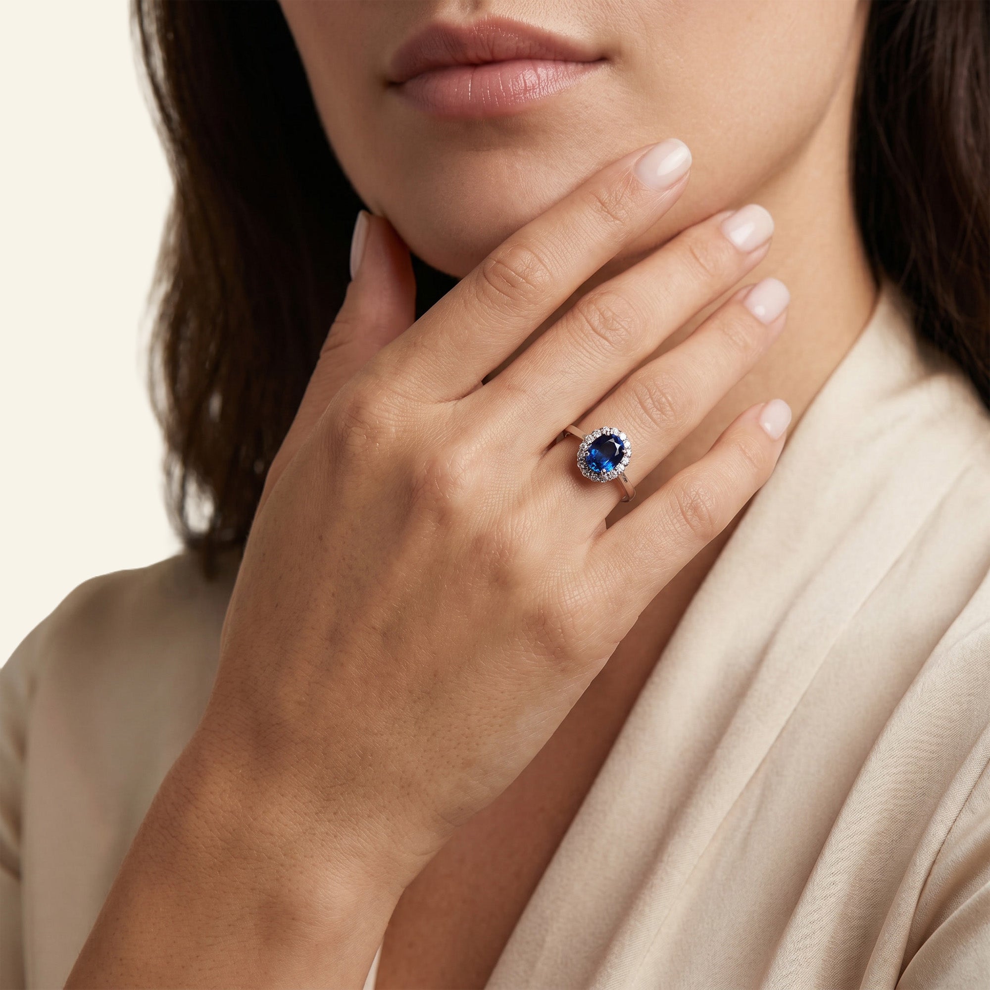Detalle de Anillo de compromiso The Blue Temple de 0.75 ct en platino 950