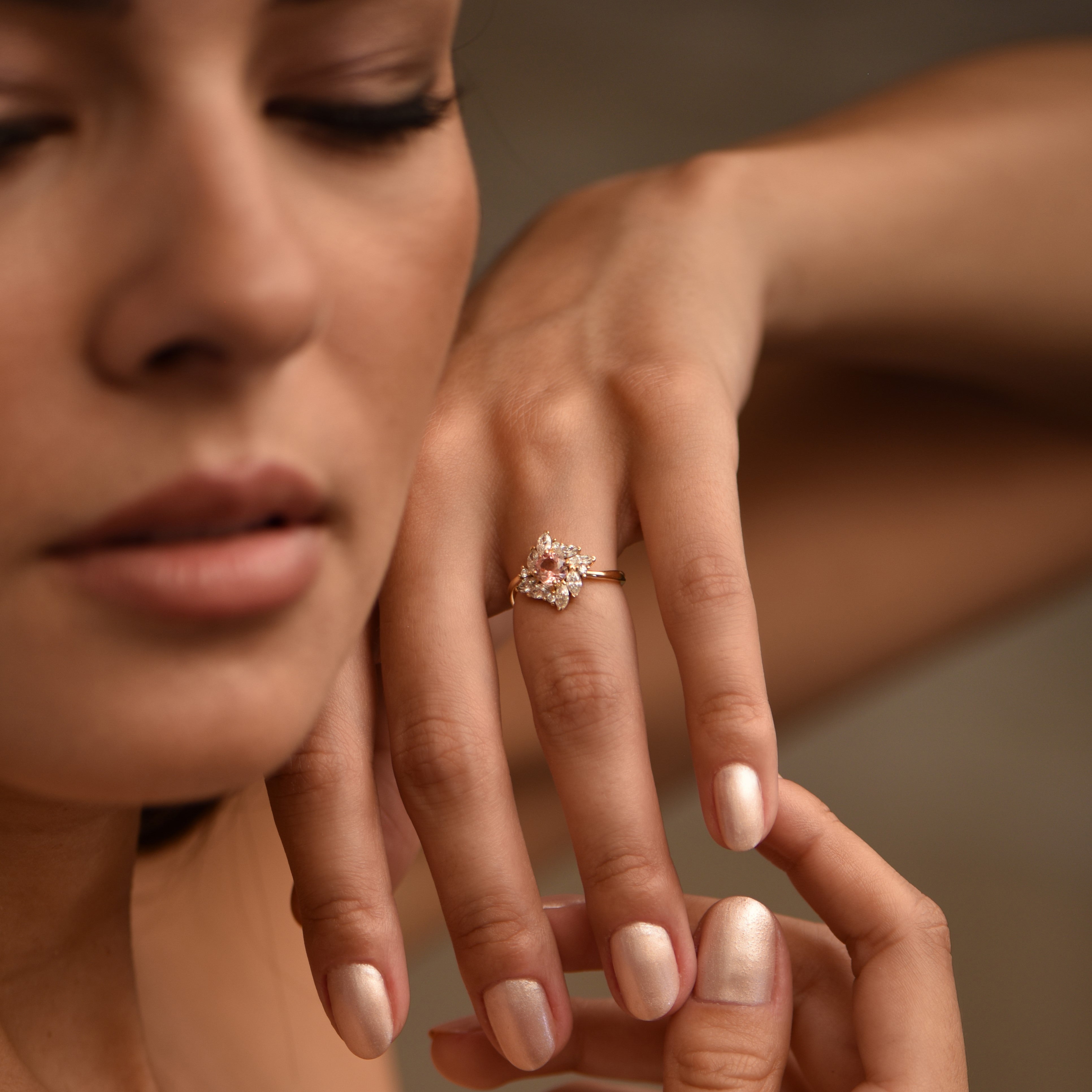 Fairy-tale Blossom - oro amarillo 18k – Anillo de compromiso oro 18k – vue de profil