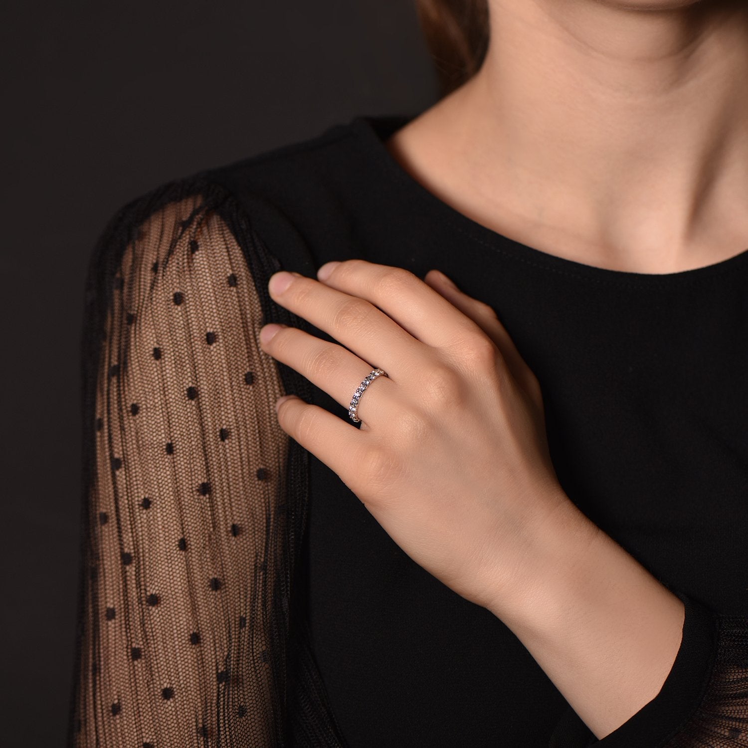 The Frozen Moon - platinum 950 – Wedding Band AGUAdeORO and ring gold 18k – Worn view