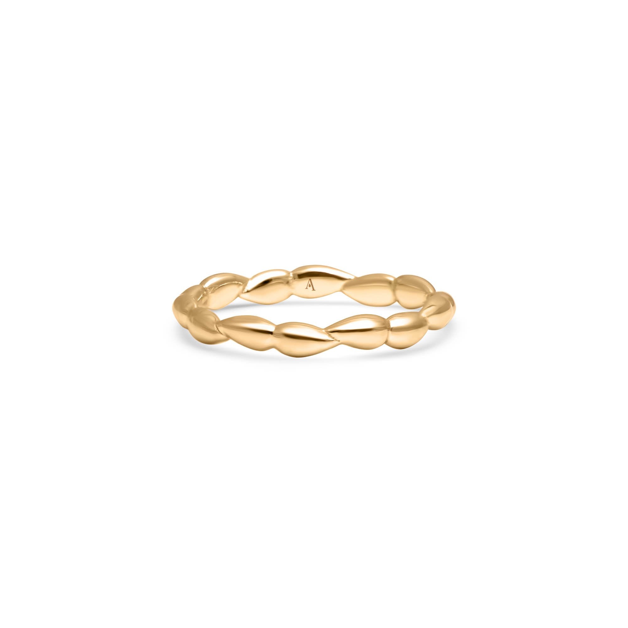 Tresa Drops - yellow gold 18k – Wedding Band AGUAdeORO and ring gold 18k – product view