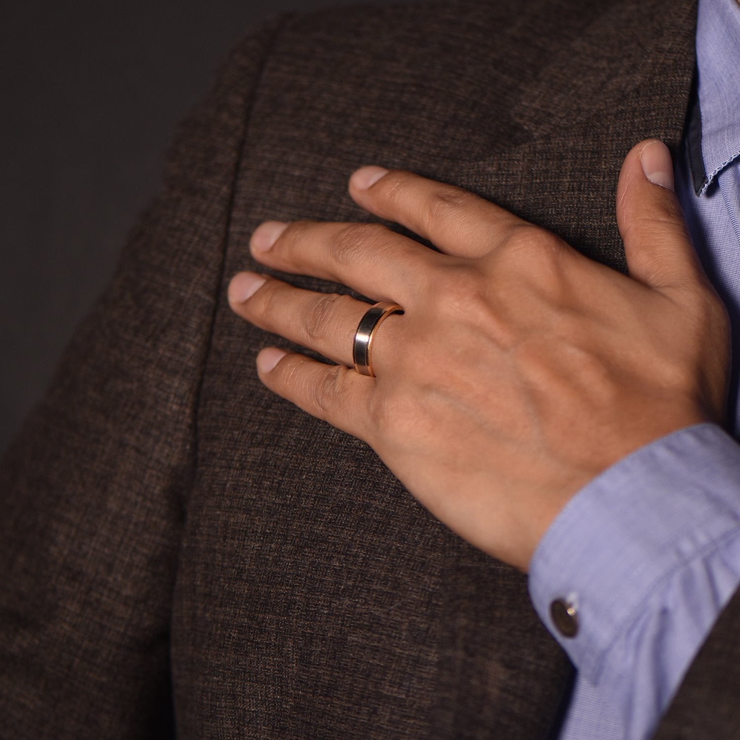 The Three Words - whitegold 18k – Wedding Band gold 18k – Worn view