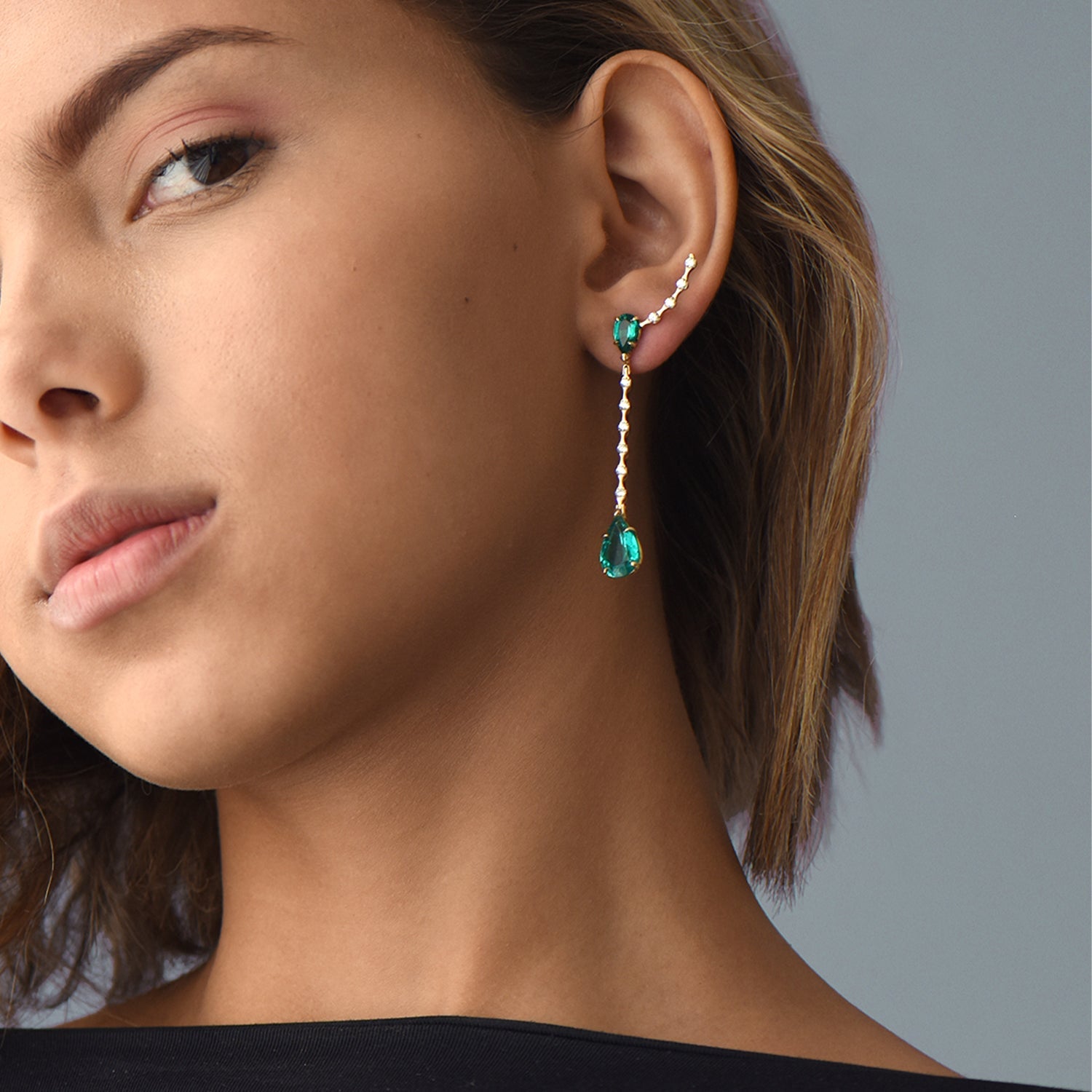 Aretes The Amazonian Green Leaves - oro amarillo 18k – Arete oro 18k – vue de profil