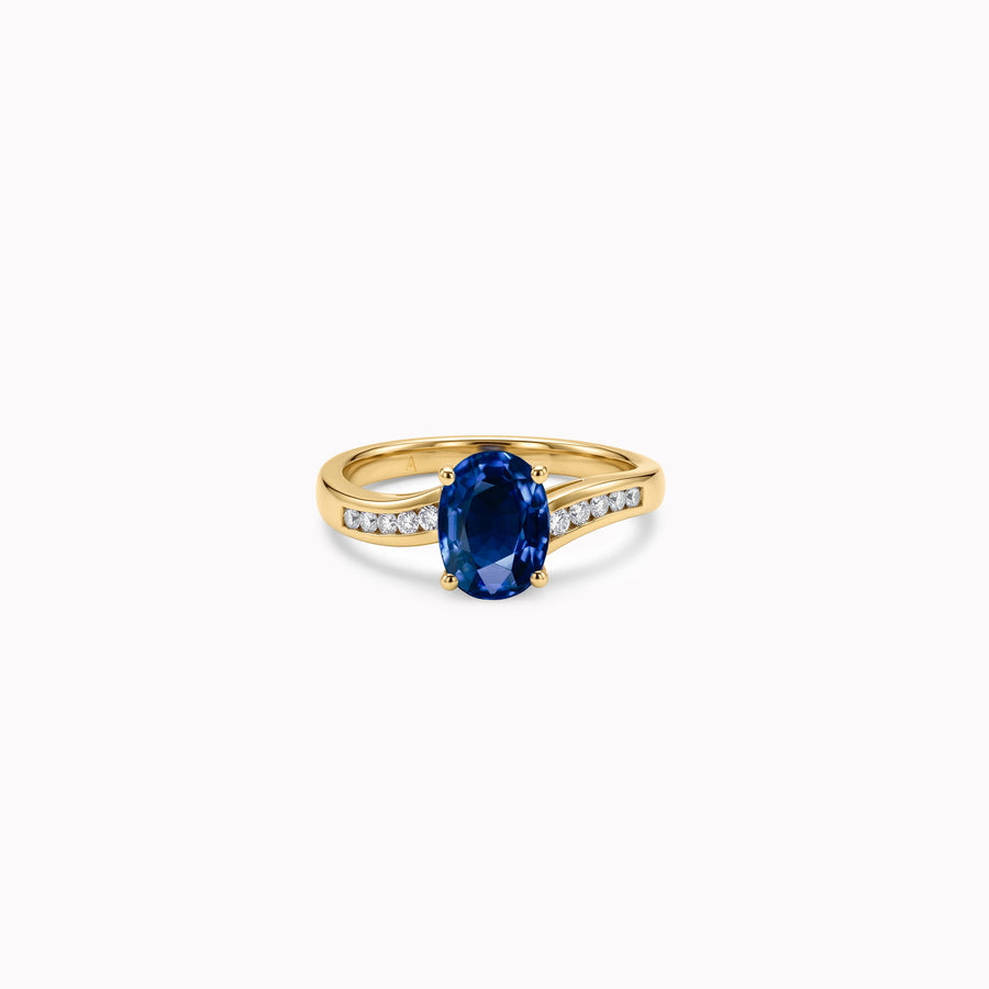 Curvy Blue - zafiro azul 1.50 ct - oro amarillo 18k