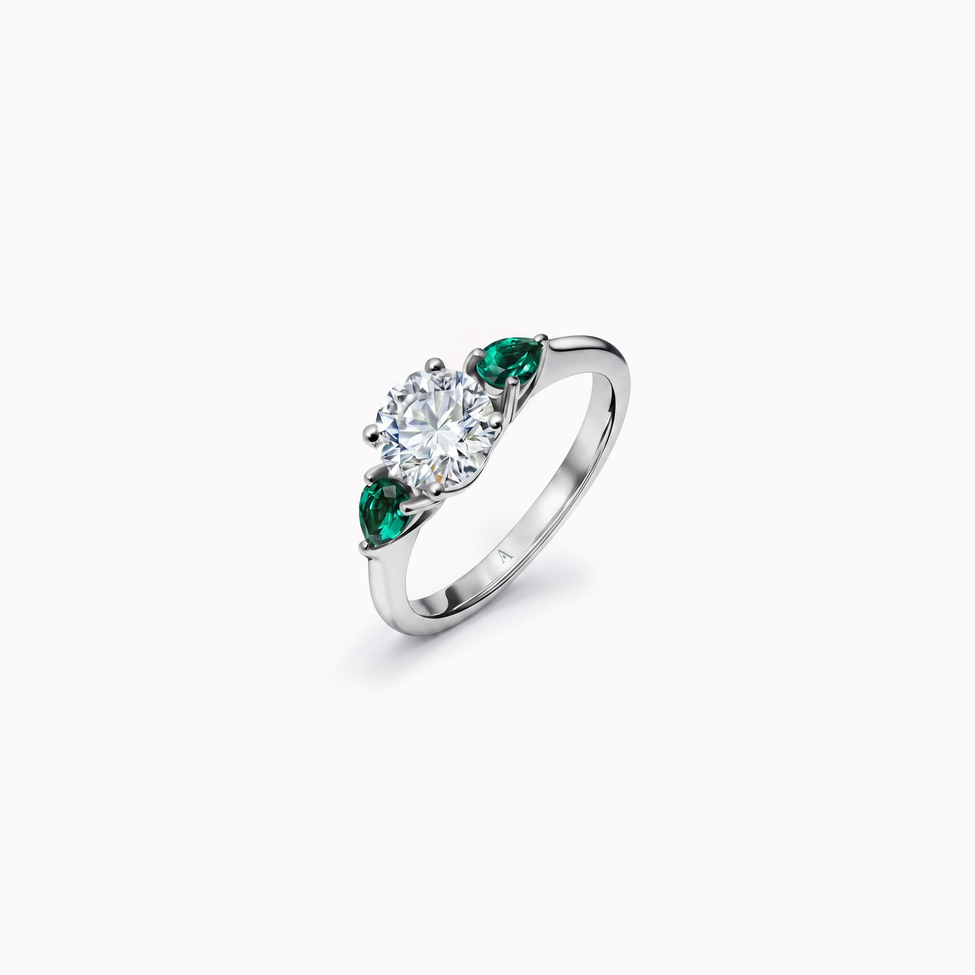 Moonlit Blossom – 18k white gold