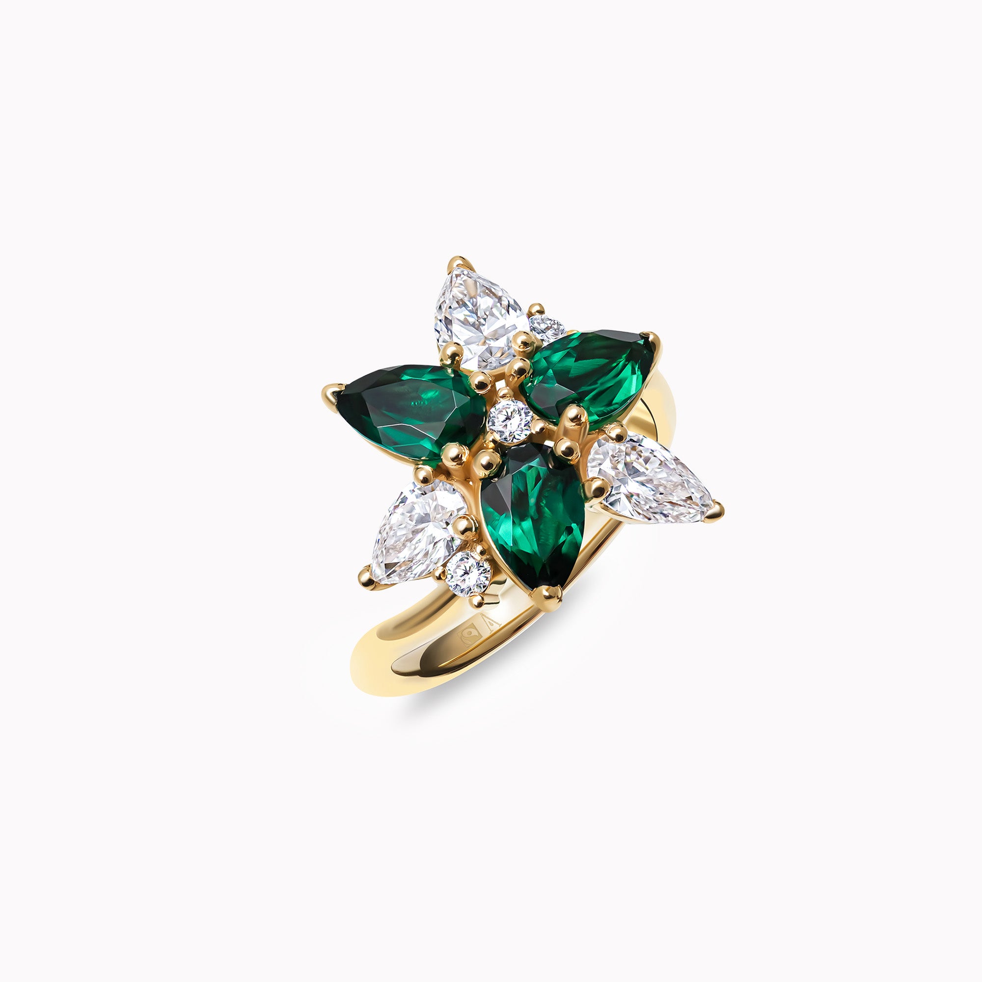 Rainforest Romance - Yellow Gold 18k 