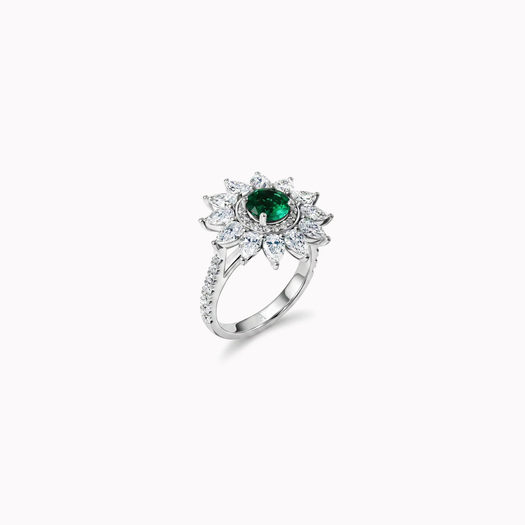 The fantastic Blooming Flower – 18k white gold