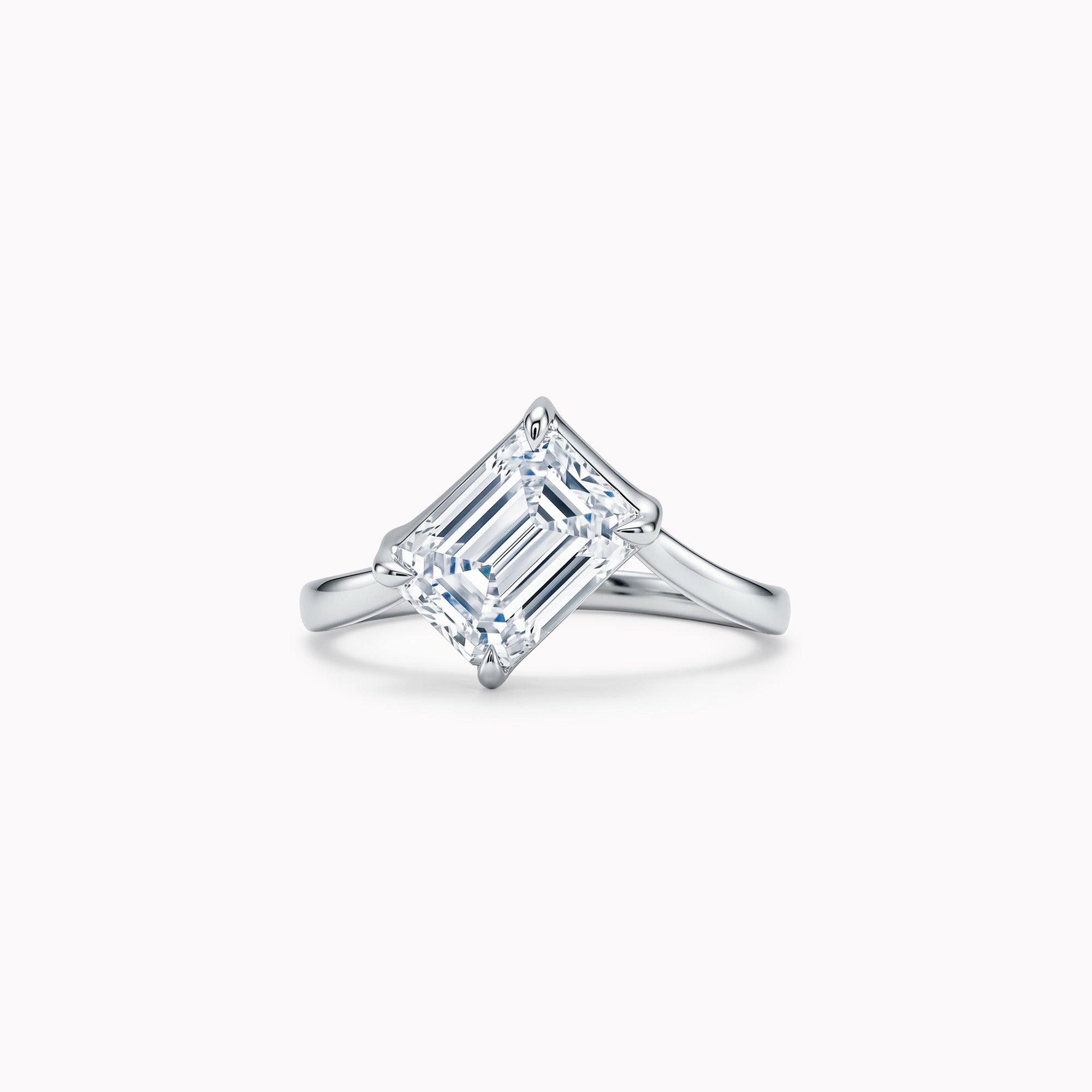 The Ice Skating Girl 2.00 carats - Platinum 950