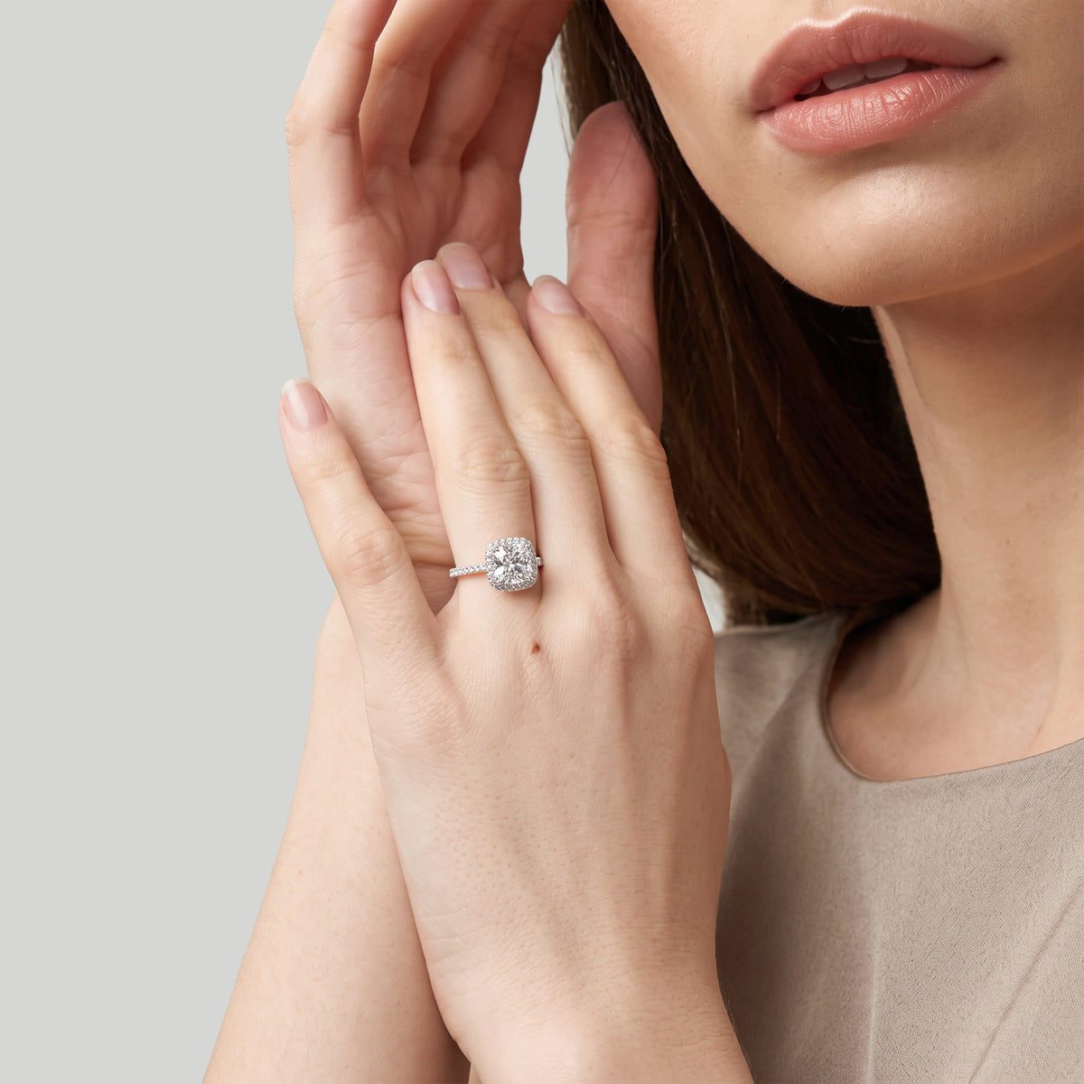 The Fancy Superellipse – 3.00 ct – platinum 950