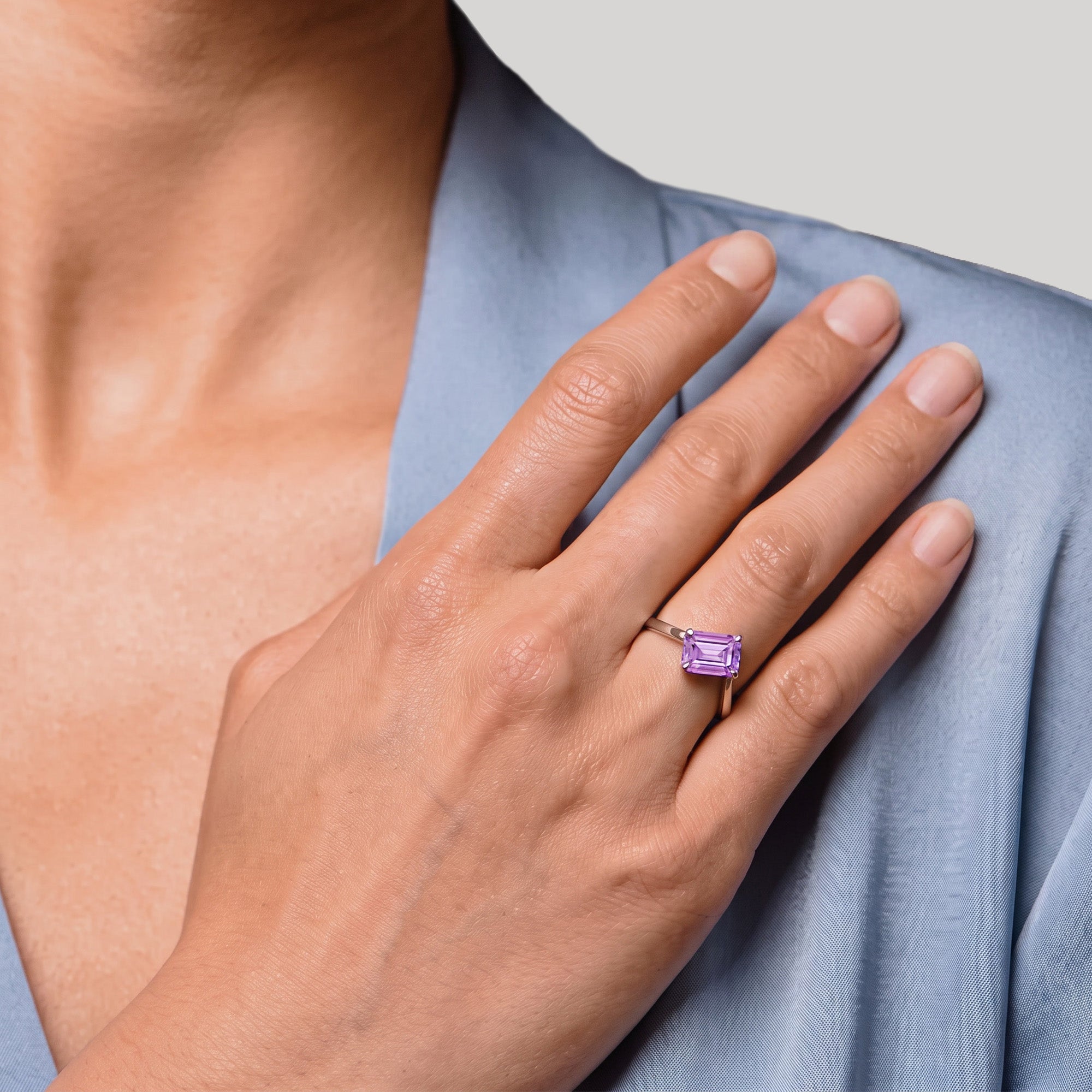 Ice Skating Girl Large L lavender 1.00 carat - white gold 18K