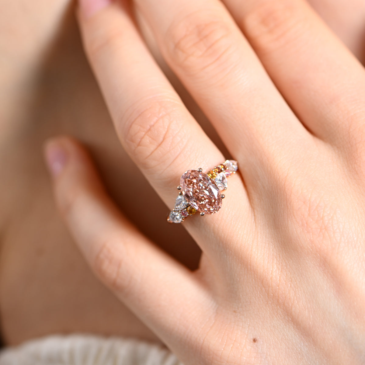 As wild as it gets Oval - Red Gold 18k