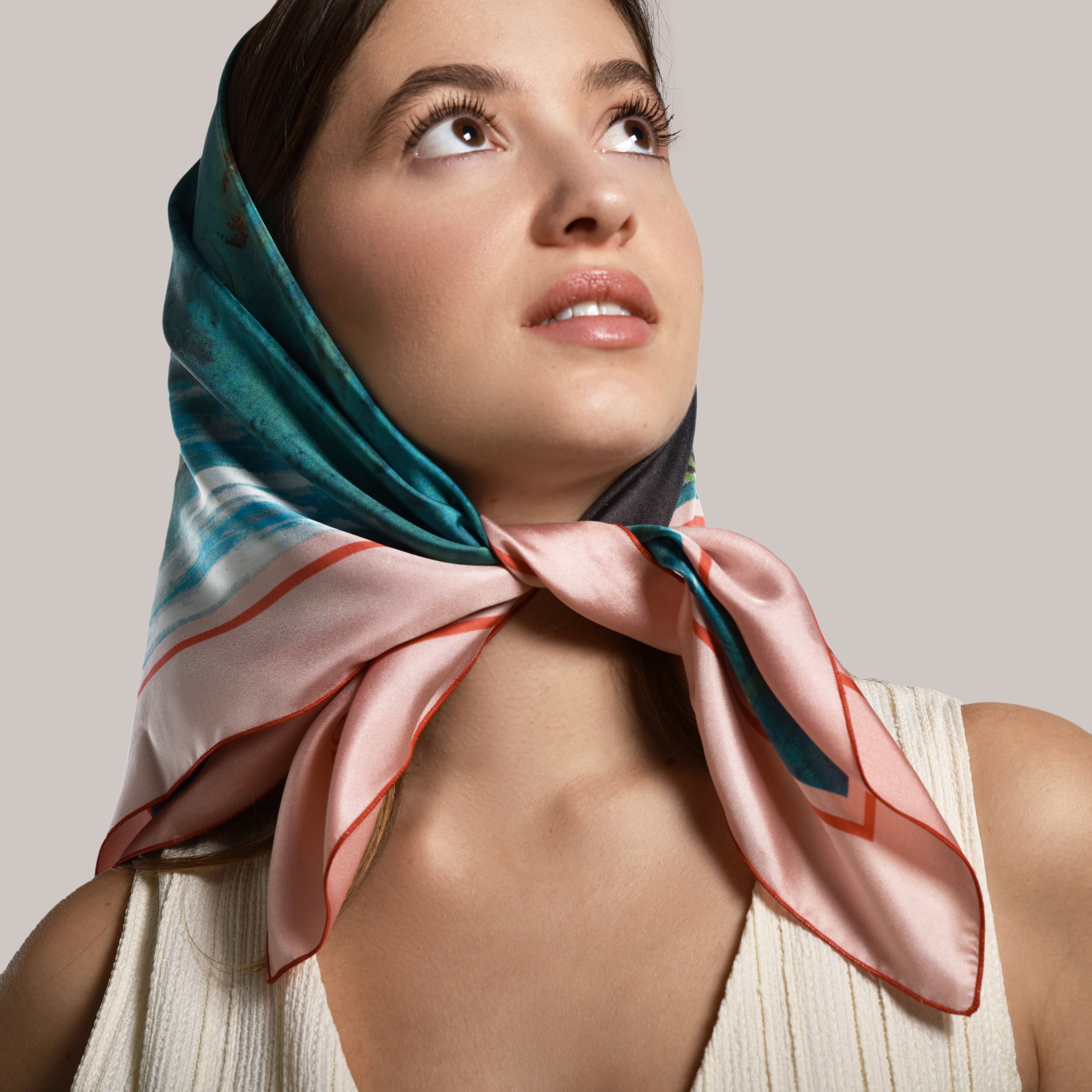 Foulard carré en soie : Rose - AGUADEORO