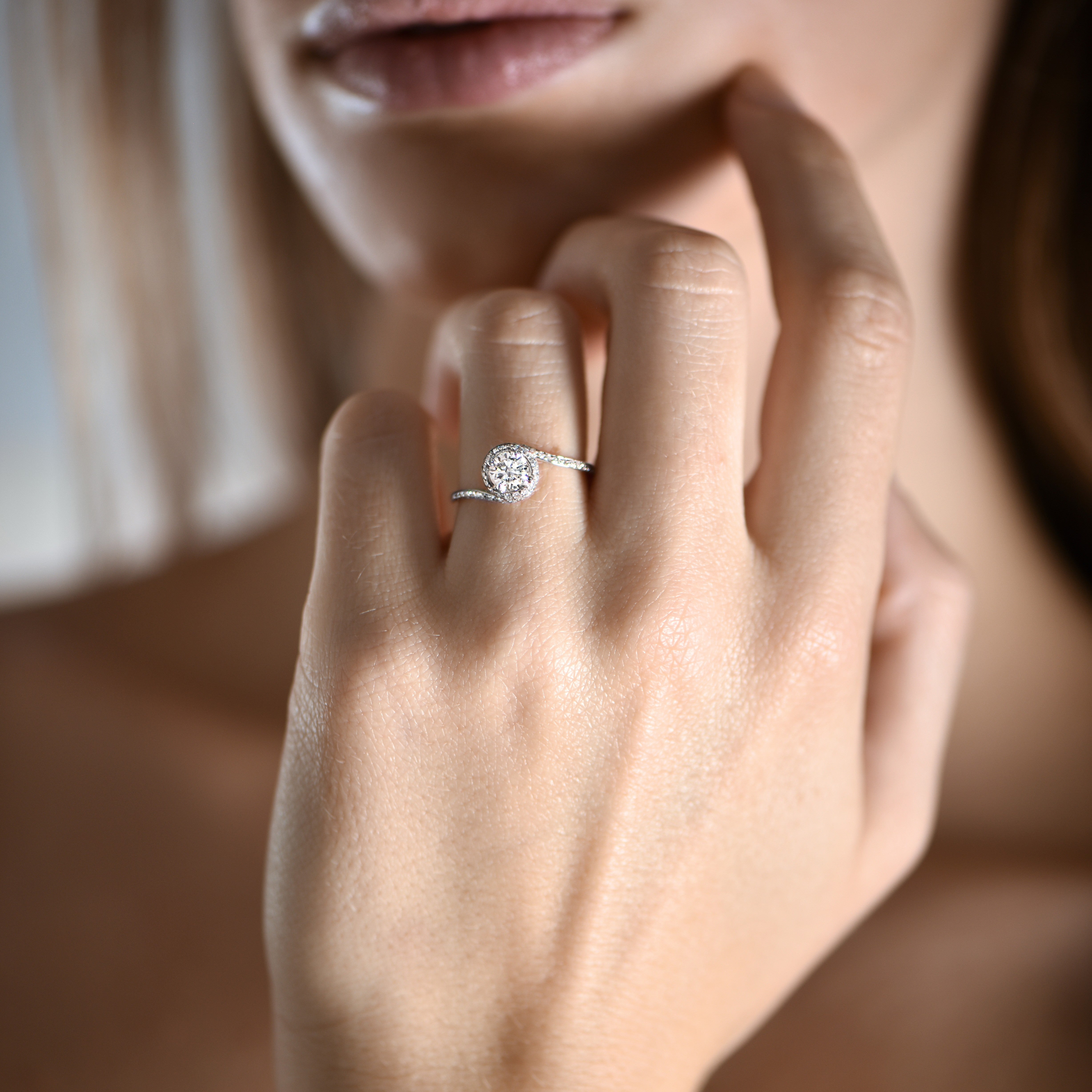 Engagement Ring with diamonds and twist