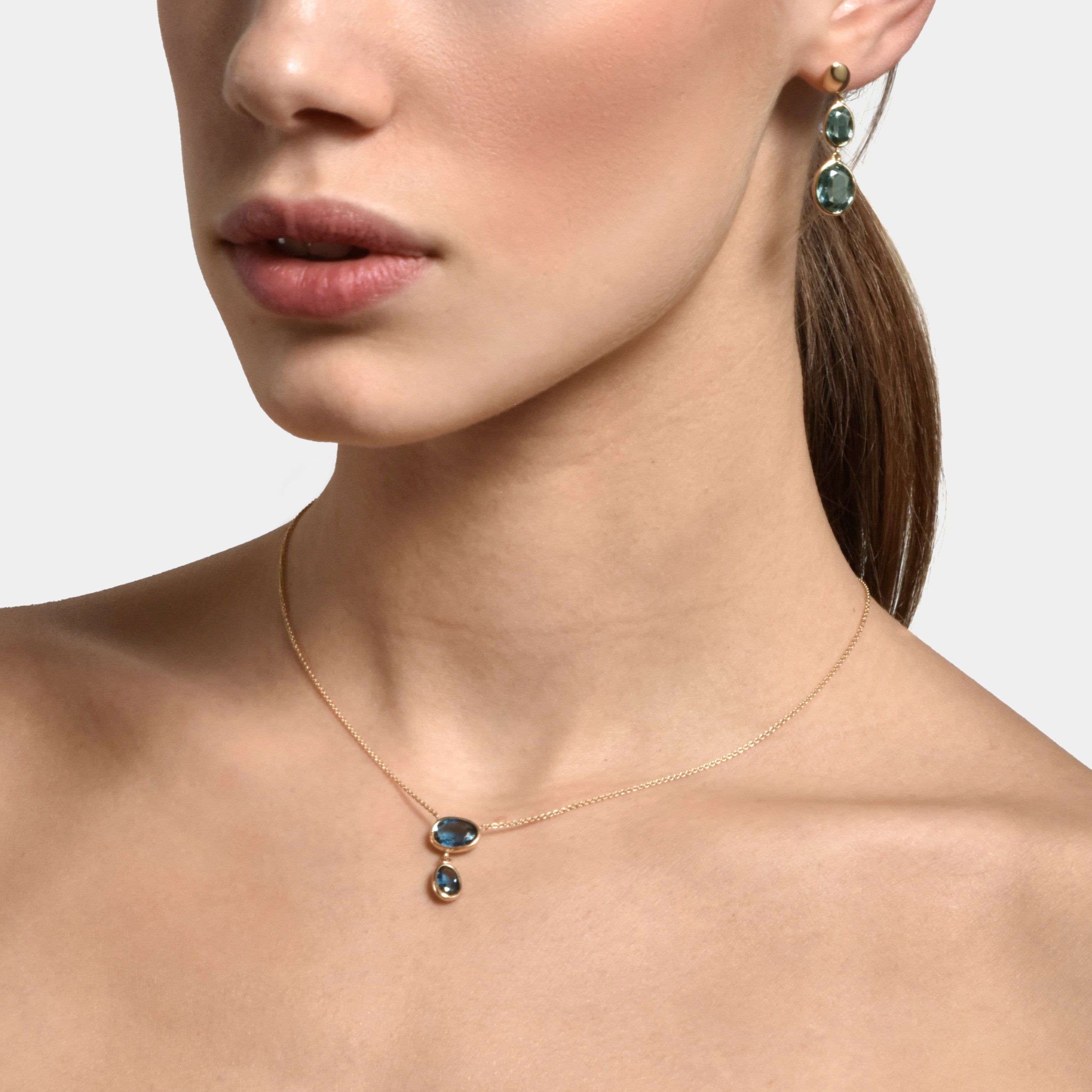 Necklace Océane Blue topaz - 18k yellow gold