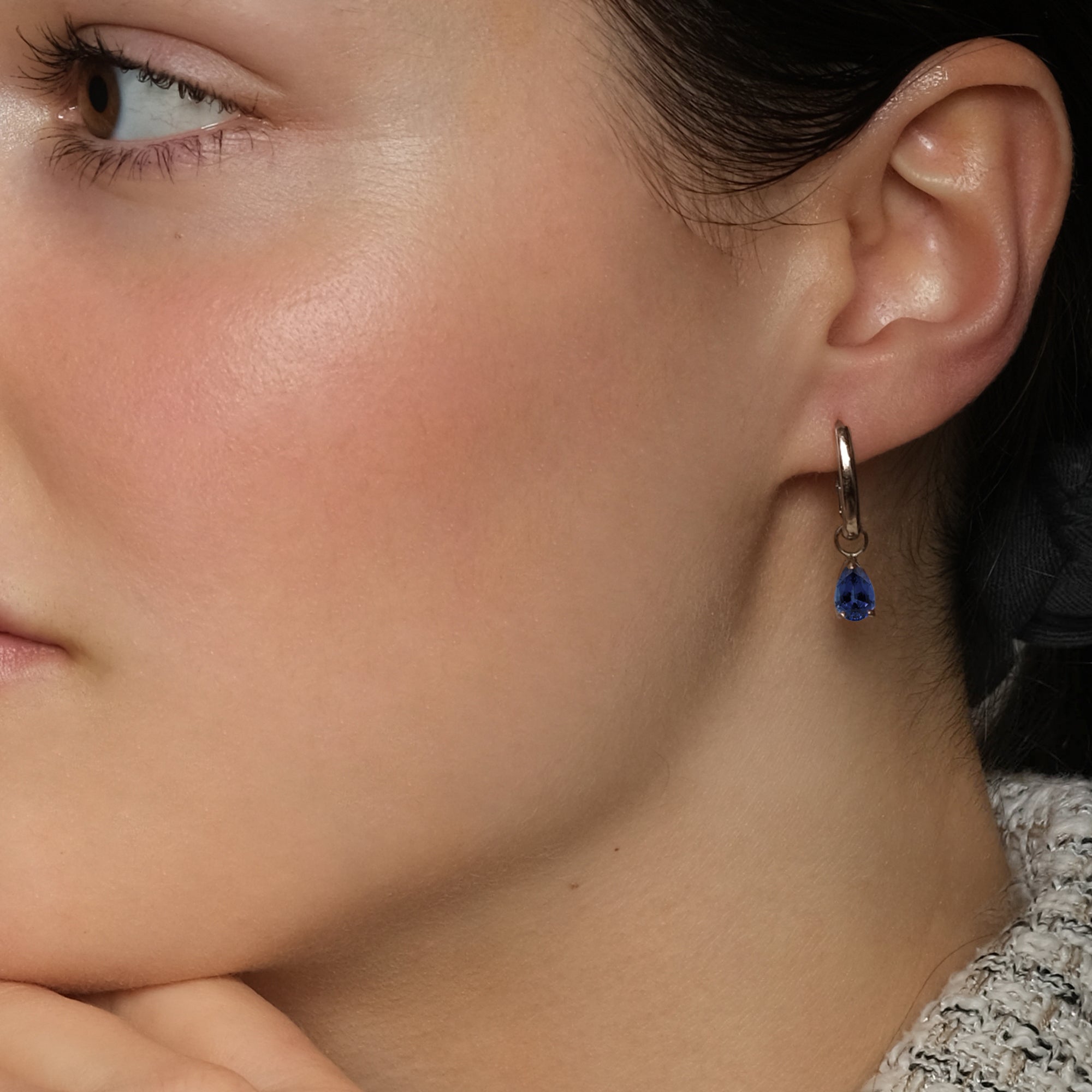 Boucles d'oreilles The Little Tear of Joy Light Blue Sapphire - or blanc 18k - AGUADEORO