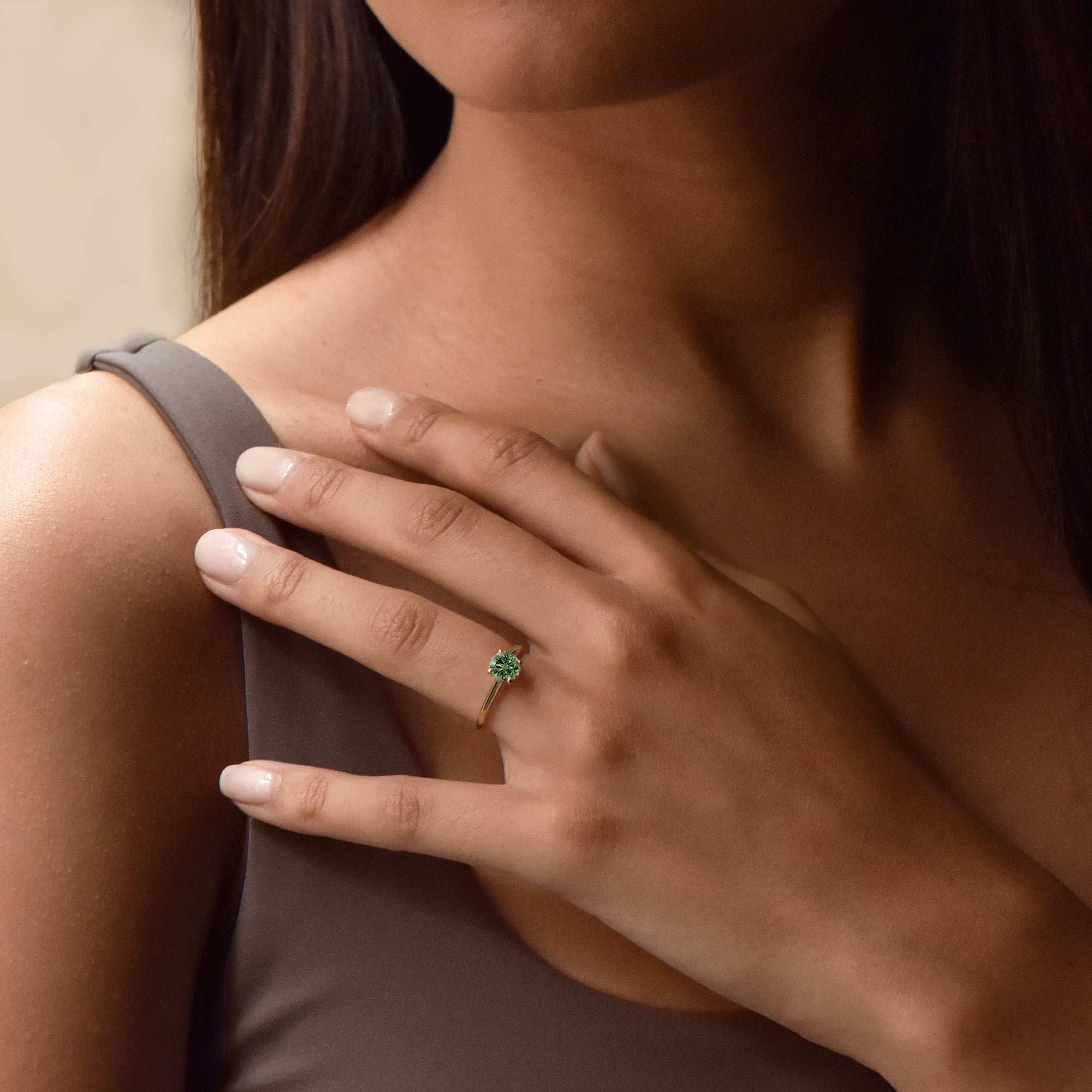 The V-Shape L Green 0.50 carats - or blanc 18k - AGUADEORO